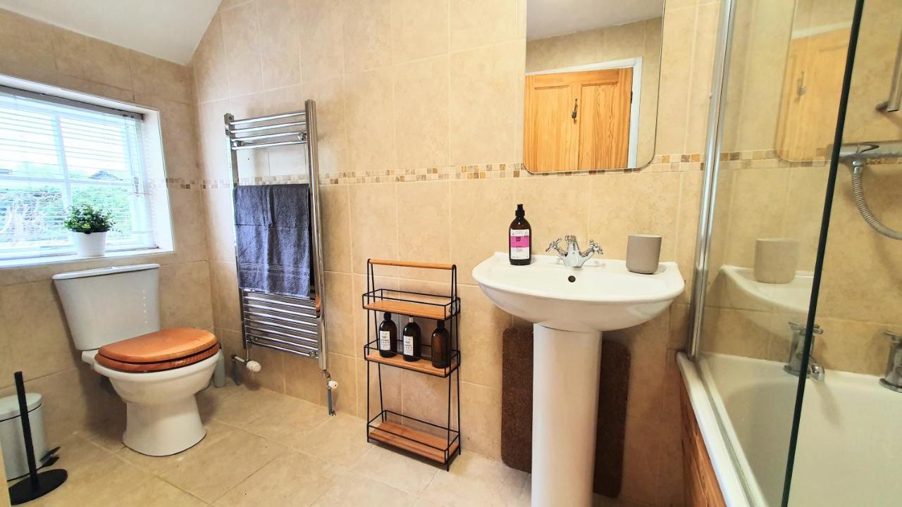 Glenfield Cottage - Secluded Luxury Deep In The Oxfordshire Countryside Wilcote Eksteriør billede