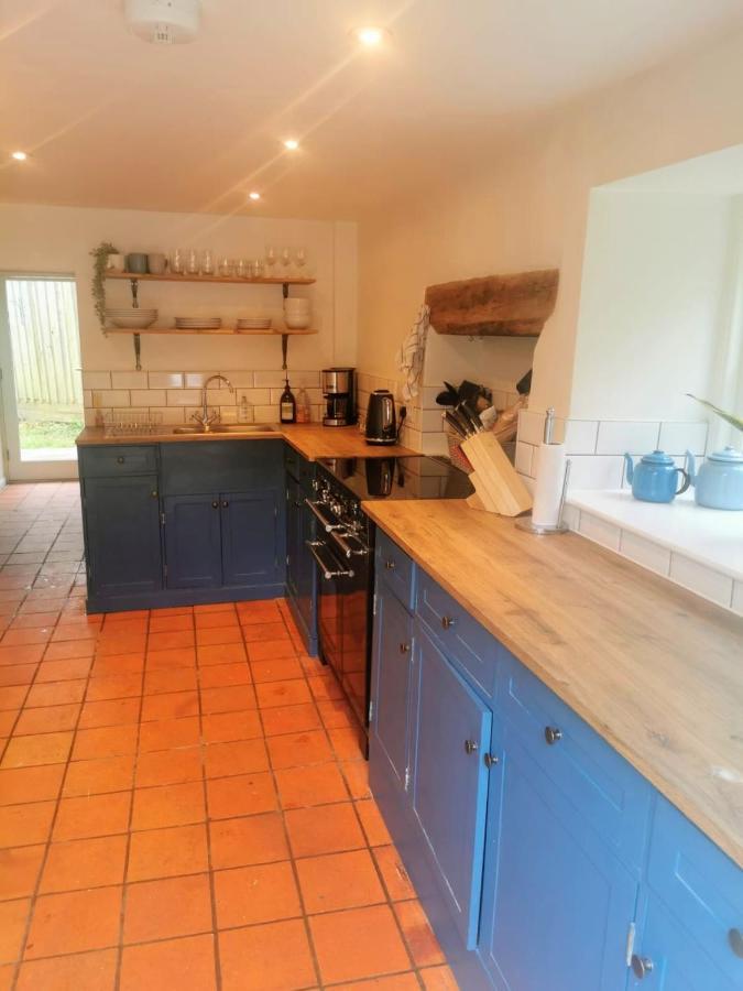 Glenfield Cottage - Secluded Luxury Deep In The Oxfordshire Countryside Wilcote Eksteriør billede