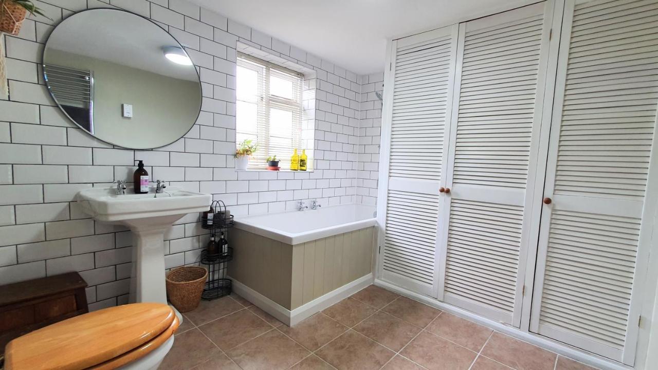 Glenfield Cottage - Secluded Luxury Deep In The Oxfordshire Countryside Wilcote Eksteriør billede